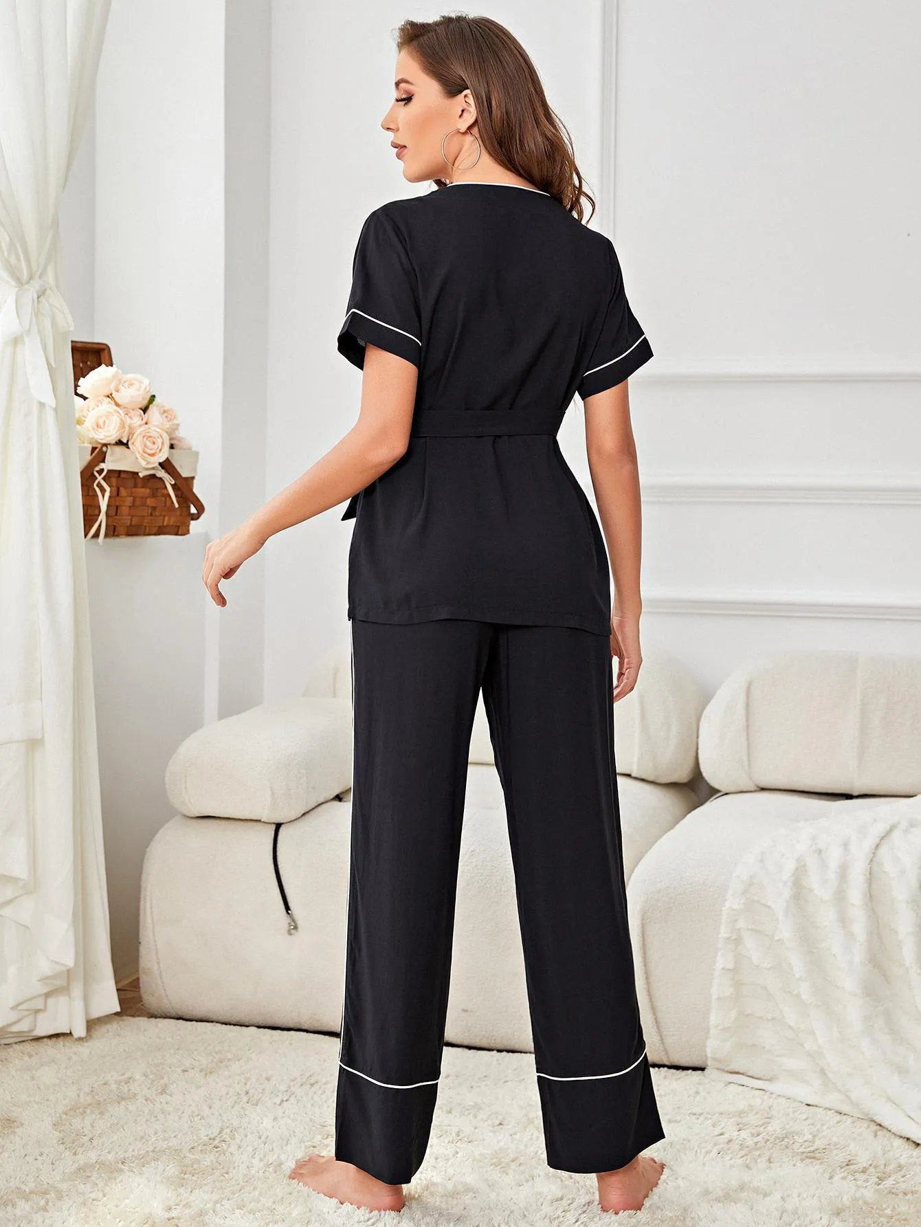 Contrast Piping Belted Pajama Set